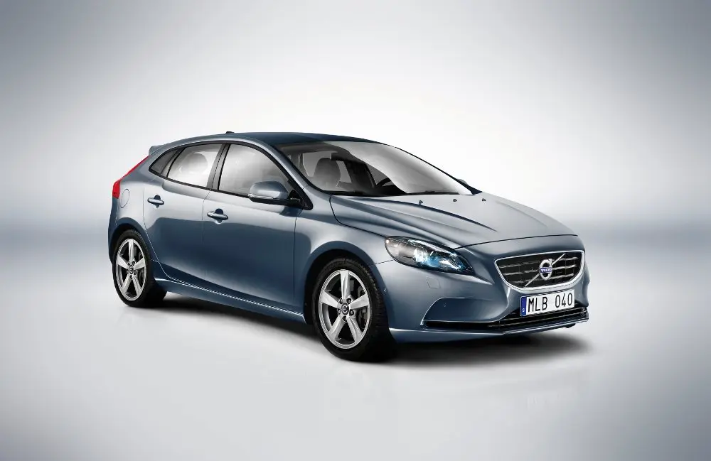 Volvo V40 Nova Edition e Nova Plus, nasce una nuova stella