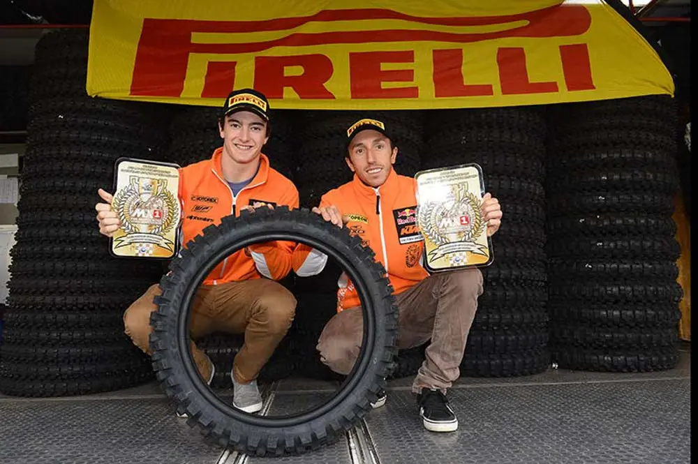 Mondiale Motocross, Cairoli e Searle vincono all'insegna degli pneumatici Pirelli