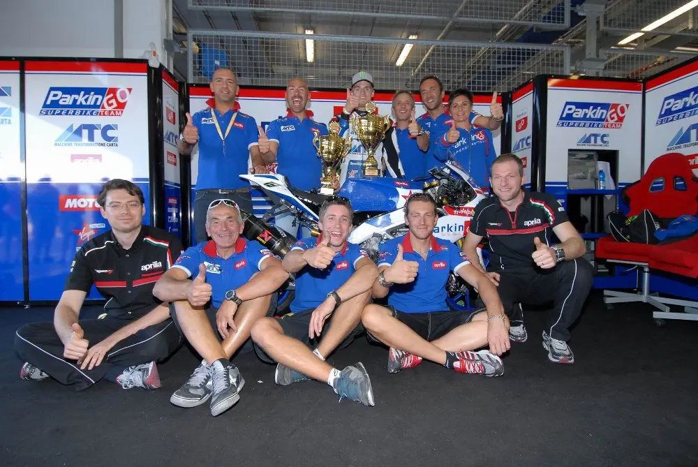 Chaz Davies con il Team ParkinGO MTC Superbike alla presentazione del Virgin Radio Rally