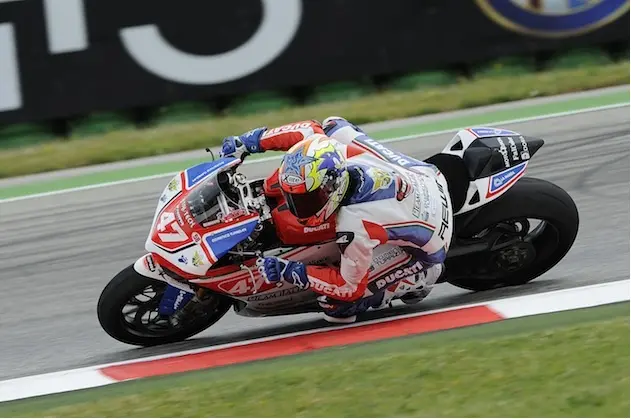 WSBK, venerdì di studio per il Team Italia FMI in Germania 