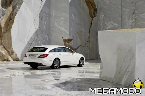 Mercedes CLS Shooting Brake per Milano Moda Donna - foto 2