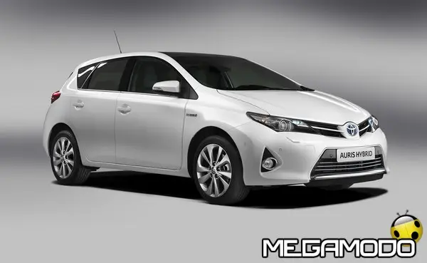 new toyota auris hybrid 02 2012