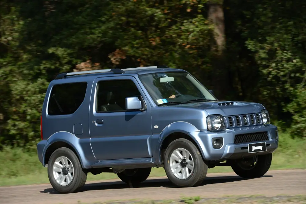Suzuki Jimny Evolution, “viaggiare fuori dal coro”