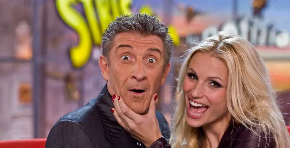 Striscia la Notizia, Luca Abete mostra lo spreco di cibo al Secondo Policlinico di Napoli