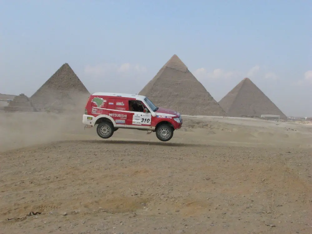 Pharaons Rally, Varela e Gugelmin concludono con il Mitsubishi Pajero del Team RalliArt 