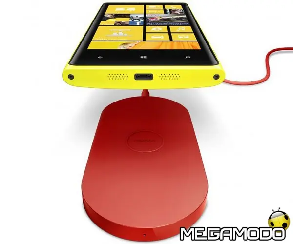 "Nokia Lumia 920 ti dà la carica" con l’innovativo caricabatterie Wireless 