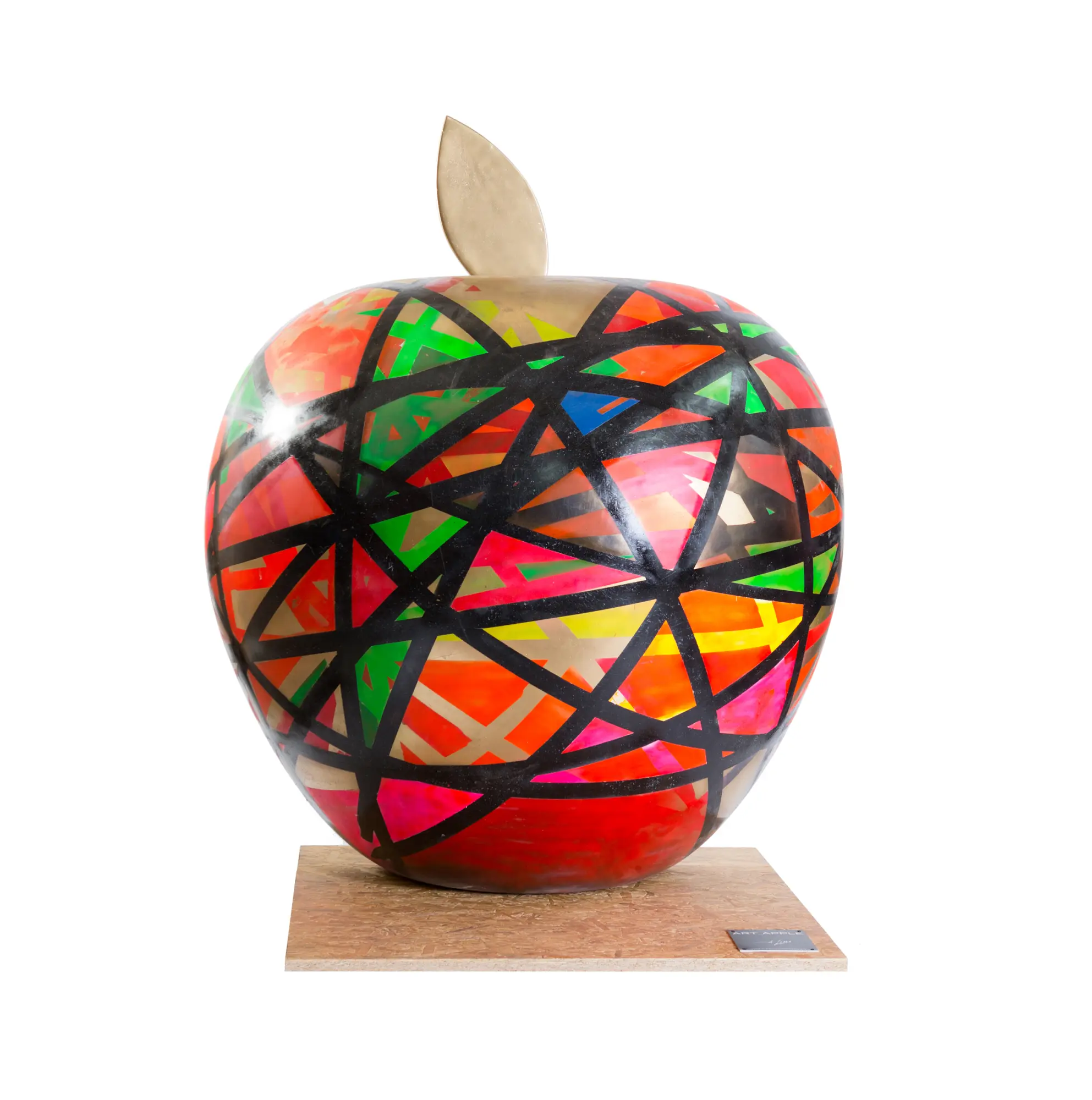 Art_Apple, Just one Piece, Petals di Alessandro Gedda al Design Week di Mosca