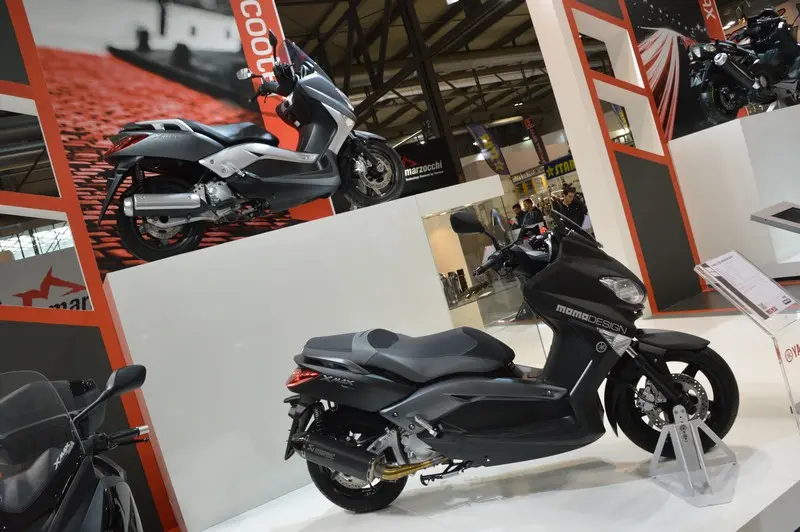 Yamaha X-Max MomoDesign, il nuovo scooter in limited edition