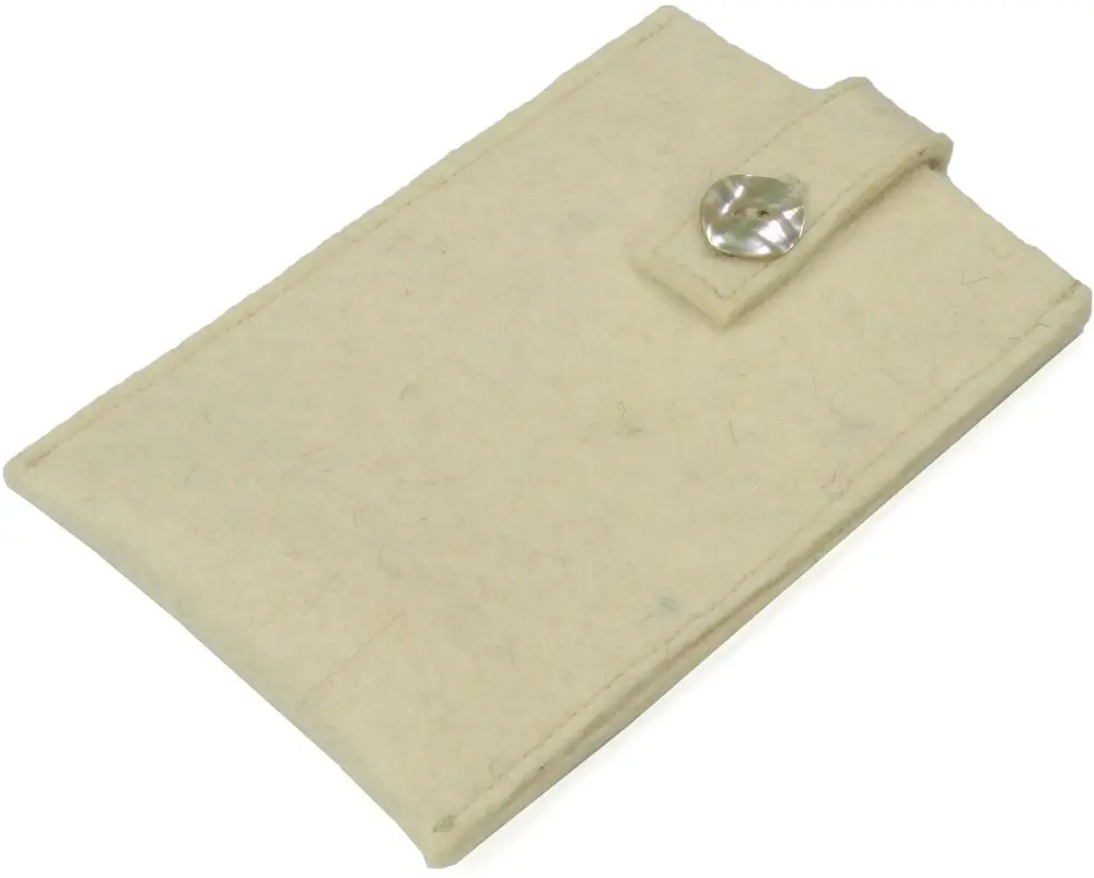 Custodie Feltro-chic di Anycast Solutions, un morbido abbraccio per tablet e smartphone