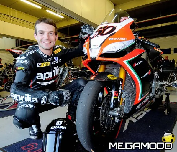 01 sylvainguintoli apriliaracing