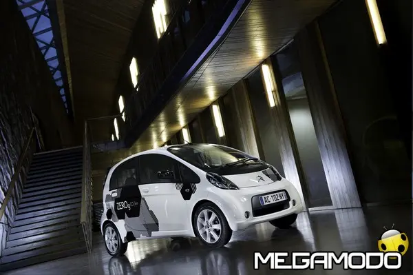 Citroën con DS5 Hybrid 4 e C-Zero Full Electric ad H2Roma - foto 1