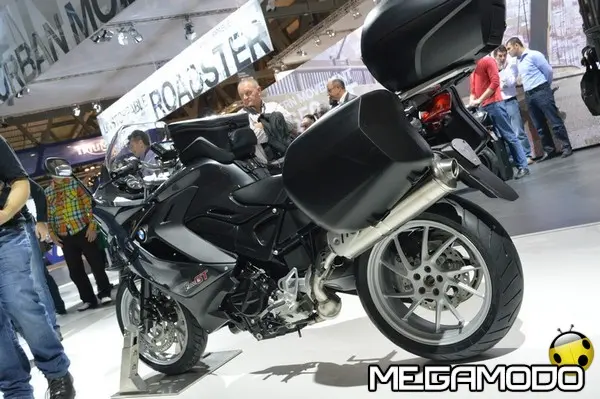 Nuova BMW F 800 GT, maggiore potenza - foto 2