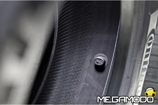 pressione pneumatici