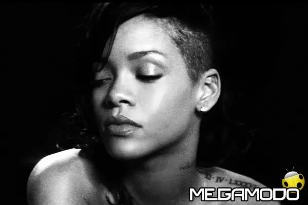 On line il nuovo video di Rihanna "Diamonds"