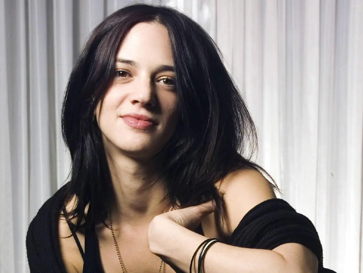 Twittastorie: da domani on line il video di Asia Argento ispirato al tweet vincente sulla città di Milano