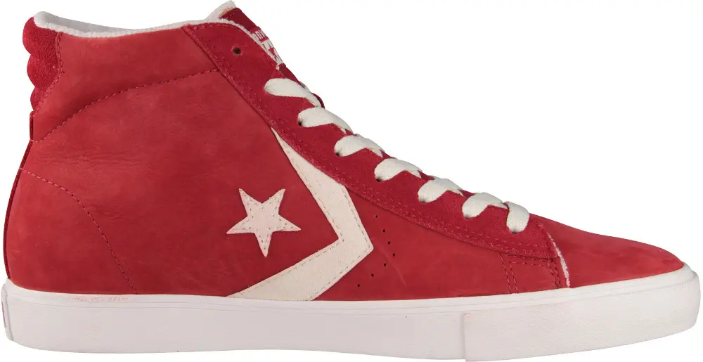 Pro Leather Vulc by Converse e Foot Locker, la collezione che regala un viaggio a New York