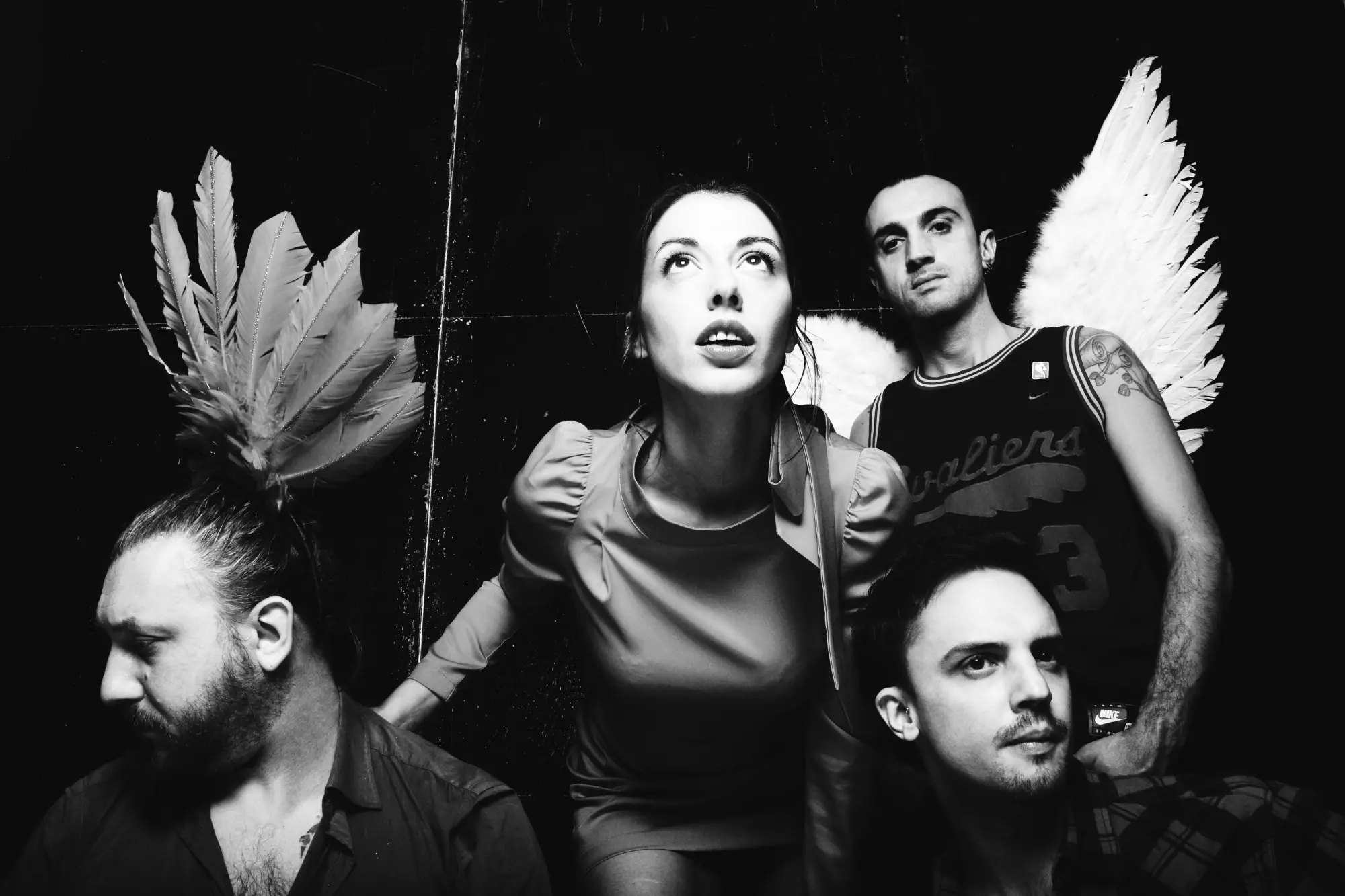 Sarah Stride omaggia il cantautorato italiano degli anni '60 con "Canta Ragazzina"