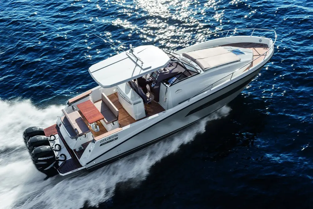 Atlantis Verve Outboard, in anteprima mondiale al Miami Boat Show 2013