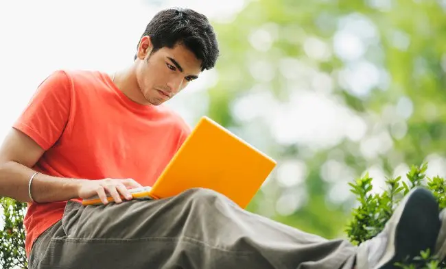 Sicurezza online: McAfee e Intel insieme per proteggere la vita digitale dei consumatori