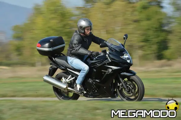 Nuove dotazioni per la Suzuki GSX650FT