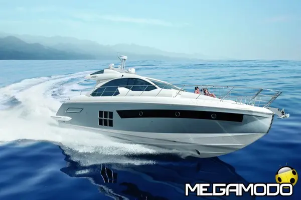 azimut 55s running 4 mid res