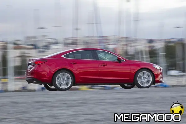 mazda6 sedan 2013 action 06 jpg300