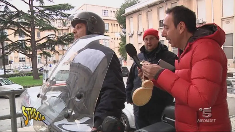 Striscia la Notizia al Policlinico di Bari: topi nel Reparto di Ortopedia