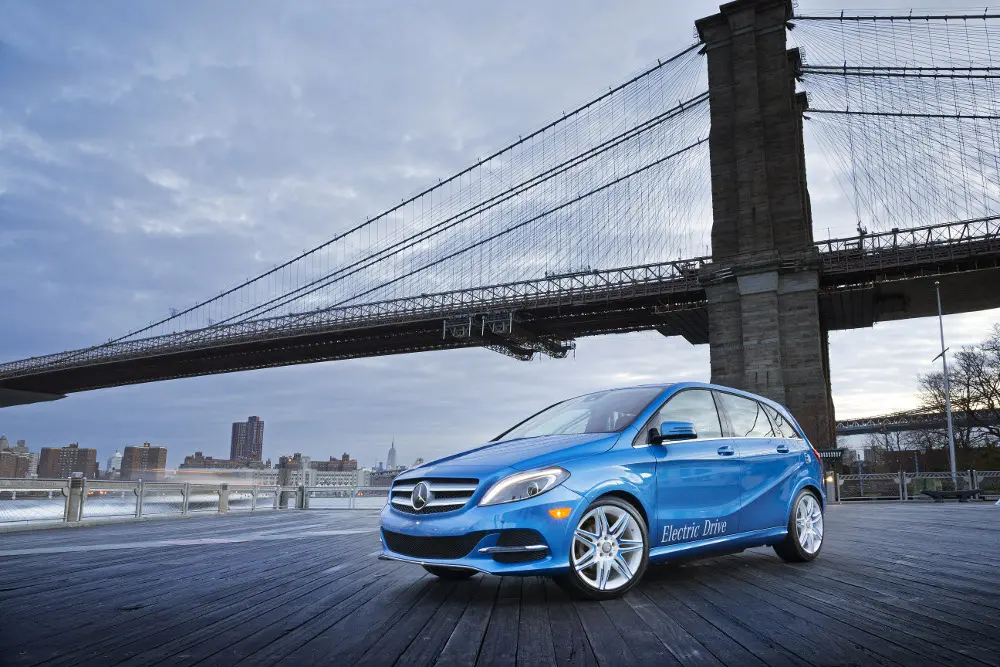 Nuova Mercedes-Benz Classe B Electric Drive, design dinamico e zero emissioni
