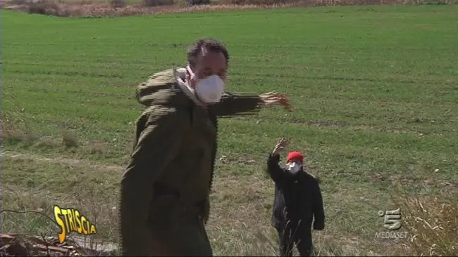 Striscia la Notizia: Fabio e Mingo segnalano un'altra bomba ecologica in Puglia