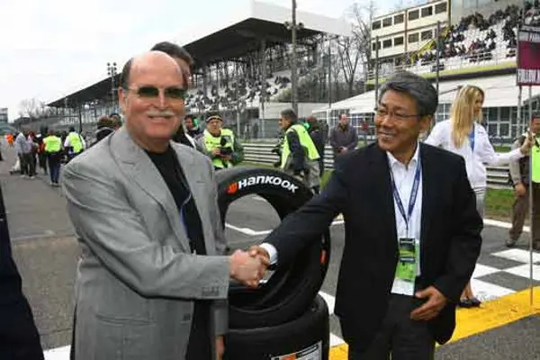 Hankook Tire ed Superstars World a Monza per l’apertura del campionato 2013