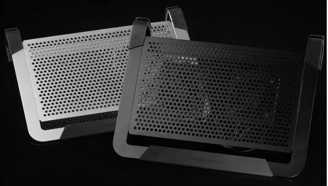 NotePal U2 Plus by Cooler Master mette al "fresco" il Notebook