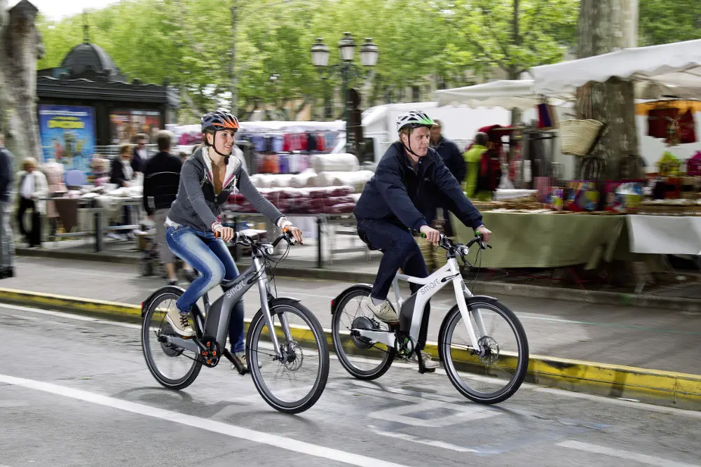 Smart ebike al Salone del Mobile per un tour a zero emissioni 