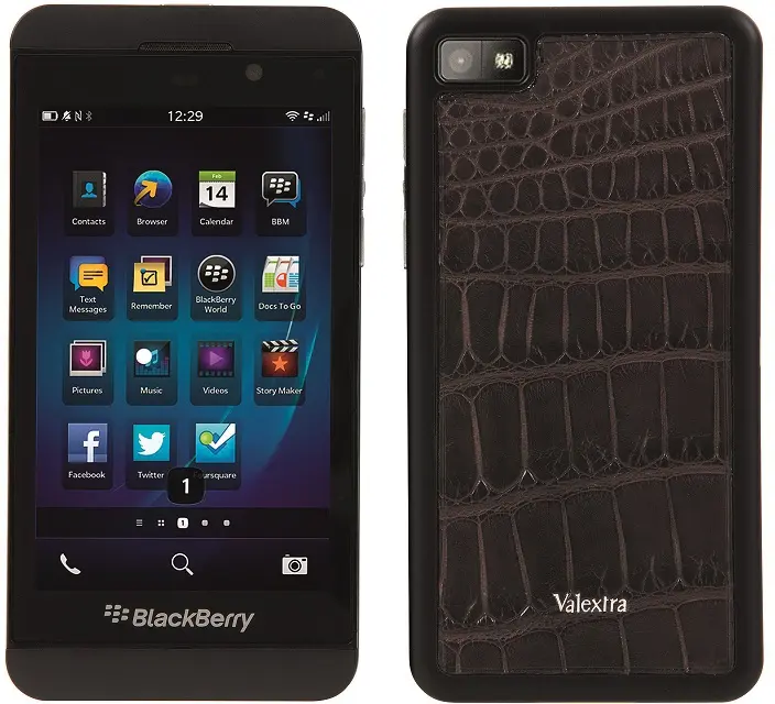 BlackBerry Z10, le nuove cover by Valextra