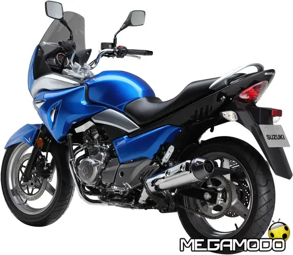 Suzuki GW250S, la nuova moto stradale presentata a Shanghai - foto 2