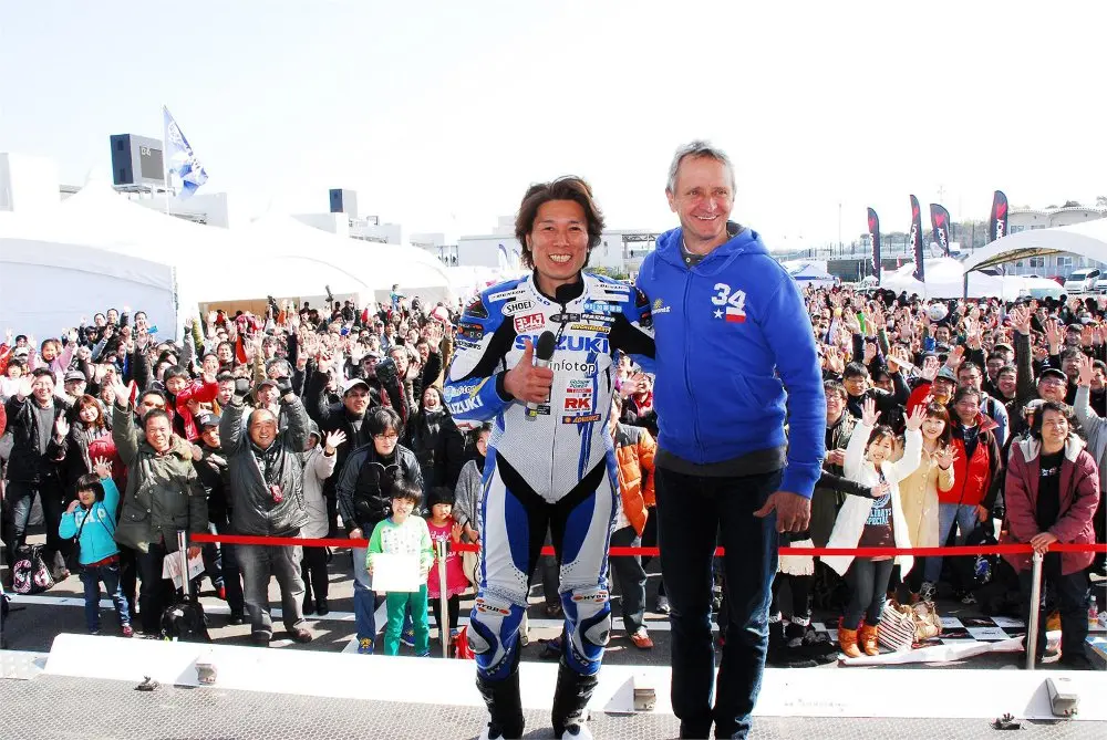 Kevin Schwantz torna a correre su Suzuki