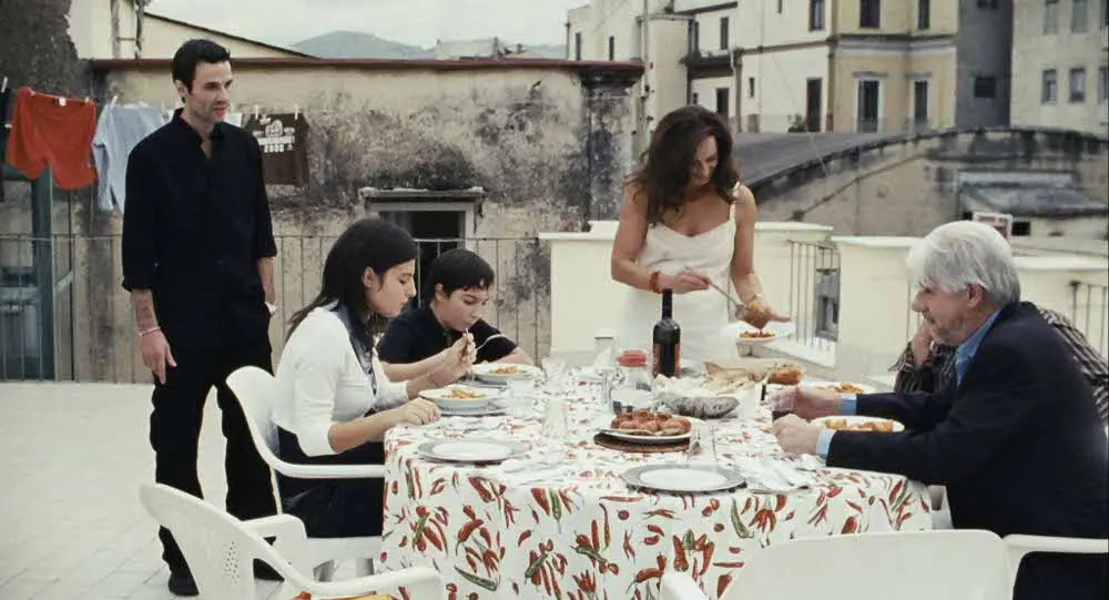 "Esterno Sera" di Barbara Rossi Prudente, dal 23 maggio al cinema