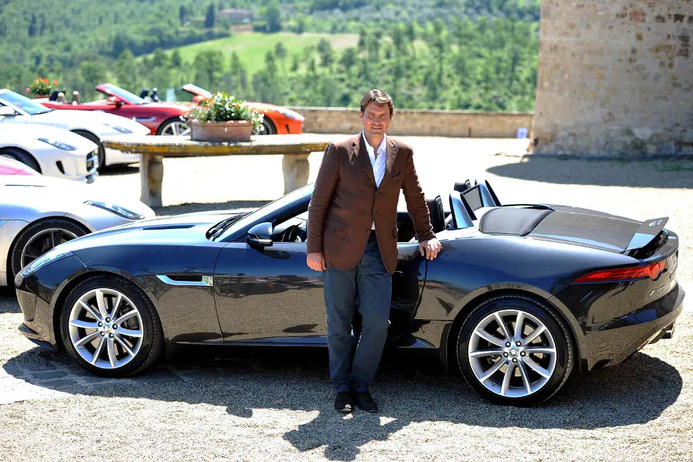 Salvatore Ferragamo ambassador di Jaguar F-TYPE per l’Italia