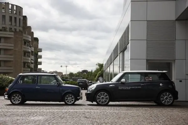 International Mini Meeting 2013: il più grande raduno di Mini classiche al Mugello