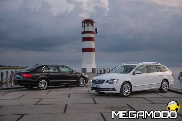 28 superb combi on location