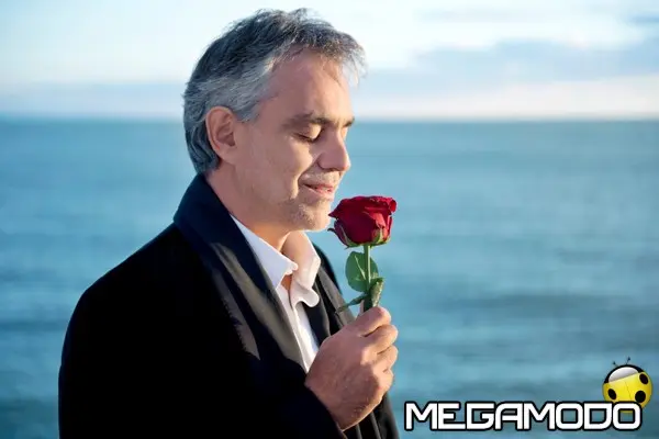 Anziano ruba cd di Andrea Bocelli: "Sono la mia cura"
