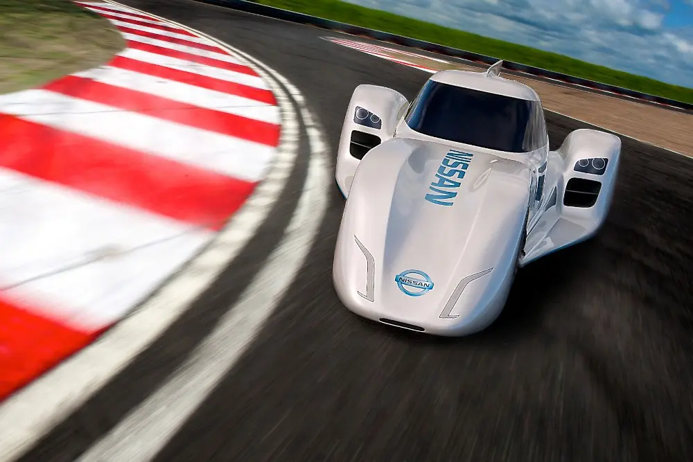 Nissan ZEOD RC, l’auto elettrica da corsa debutterà alla 24 Ore di Le Mans 2014