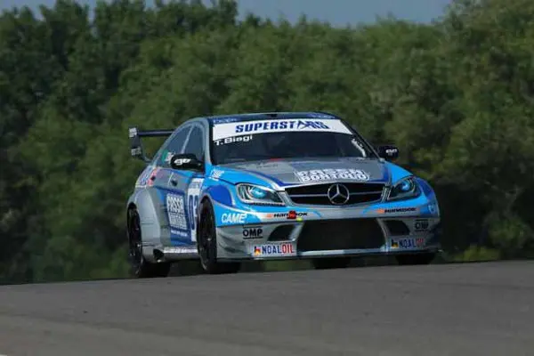 Superstars World, gli Hankook Ventus Race dominano lo Slovakiaring