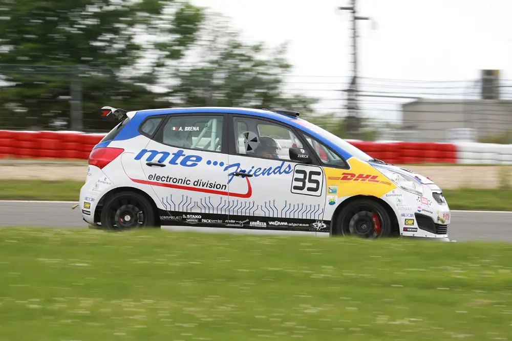 Green Hybrid Cup, Alessandra Brena in vetta al Nurburgring 