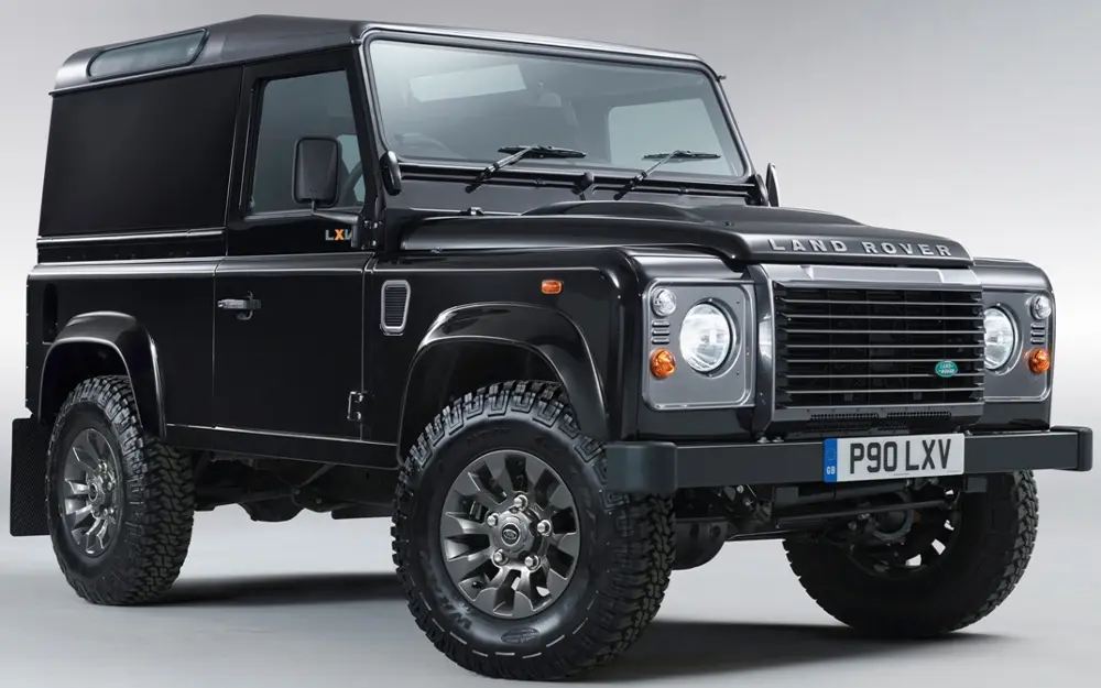 Defender LXV in edizione speciale per celebrare i 65 anni di Land Rover