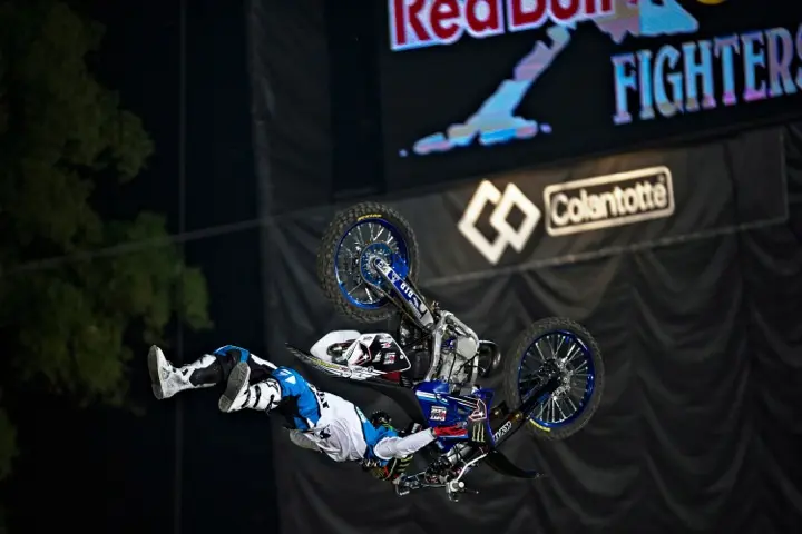 Red Bull X-Fighters, Higashino vince a Osaka