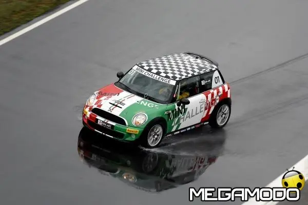 201304 p90120422 zoom orig