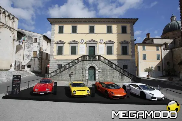 lamborghini in esposizione a pietrasanta
