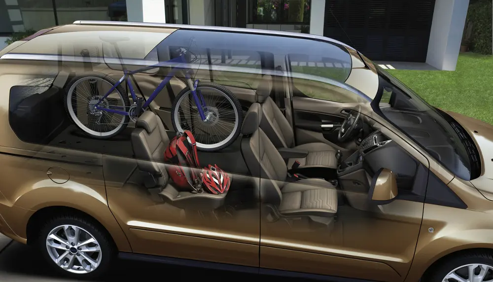 Ford Tourneo Connect rivoluziona lo spazio a bordo