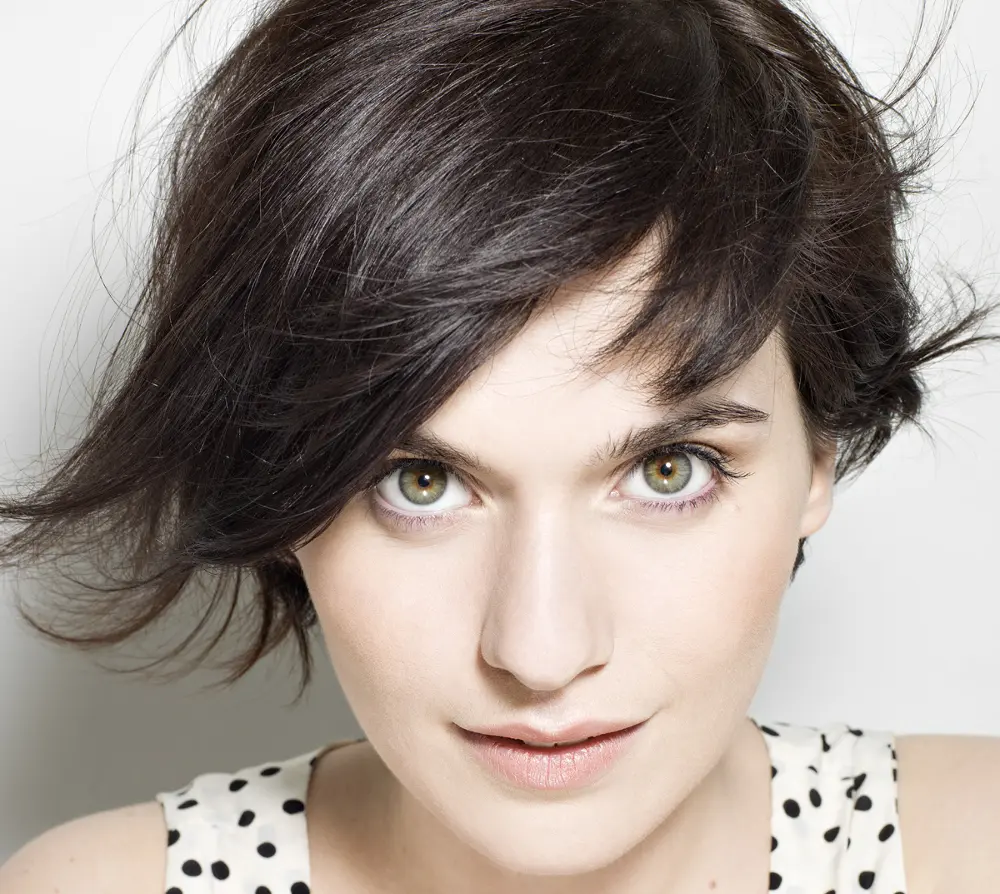 Erica Mou con “Dove cadono i fulmini” nel nuovo film di Rocco Papaleo 