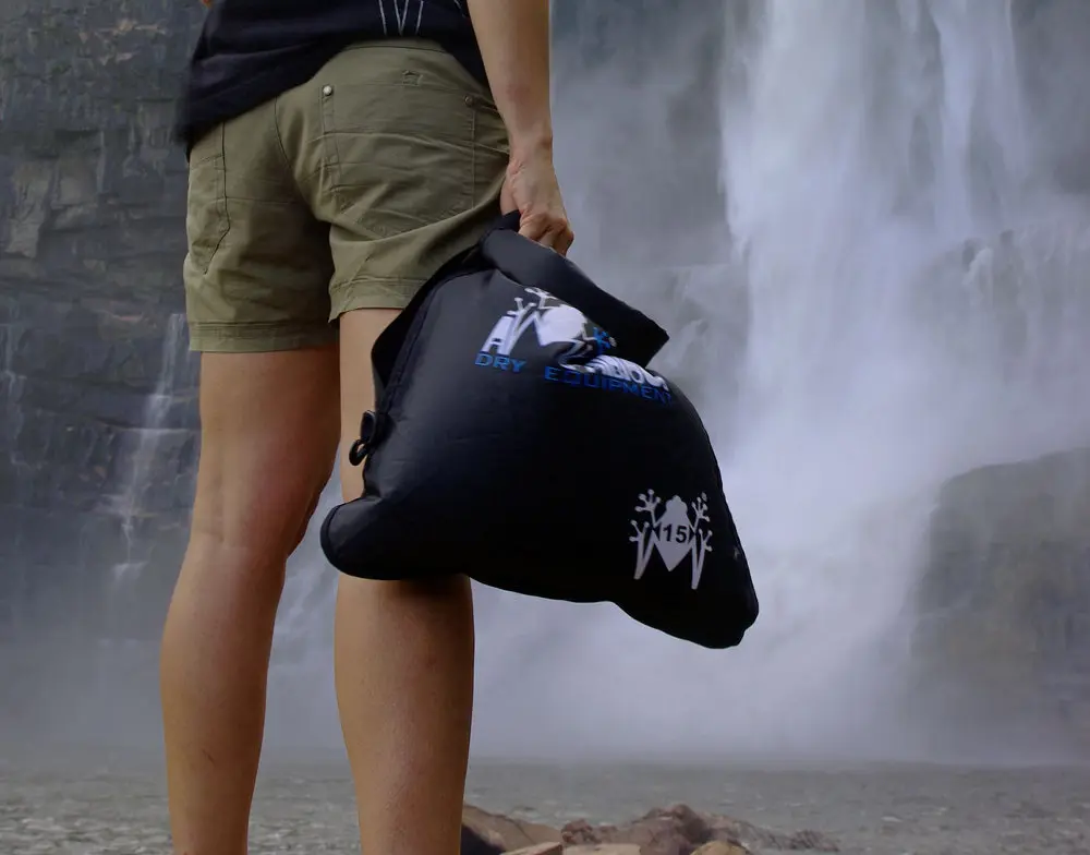 X-LIGHT Evo di Amphibious, la borsa robusta e leggera a tenuta stagna